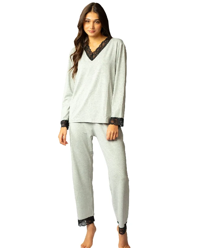 Women's modal lingerie with a soft and smooth feelCozy and Elegant Embroidered V-Neck Sleepwear set