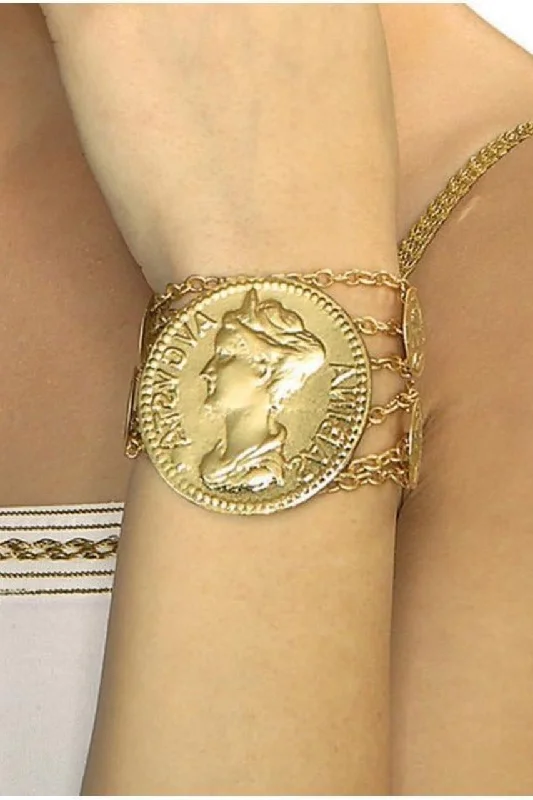 Sonic the Hedgehog cosplay suits with speed shoesSabina Augusta Costume Coin Bracelet Sonic the Hedgehog cosplay suits with speed shoesSabina Augusta Costume Coin Bracelet