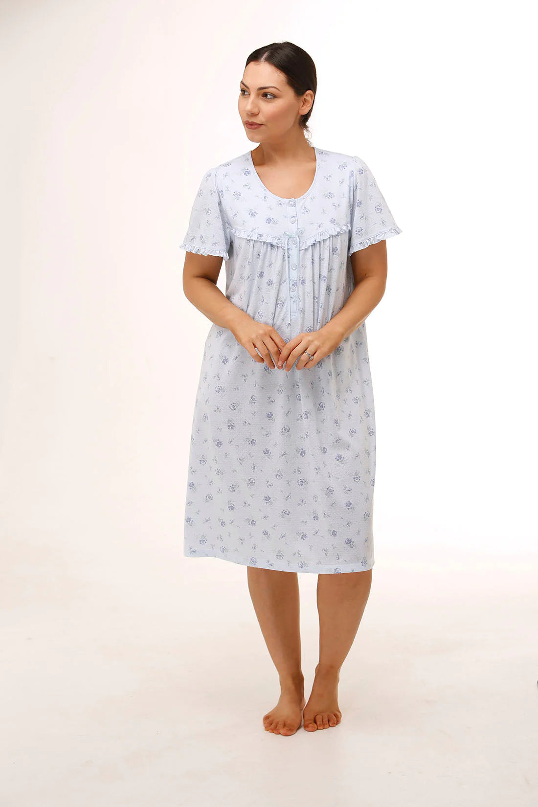 Women's satin chemise lingerie with adjustable strapsShort Sleeve Carnation Nightie