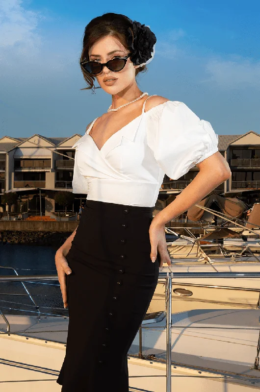 Velvet bustiers for a soft and plush feelVelvet bustiers for a soft and plush feelFrench Vacation Classic Top (Off White) Velvet bustiers for a soft and plush feelVelvet bustiers for a soft and plush feelFrench Vacation Classic Top (Off White)