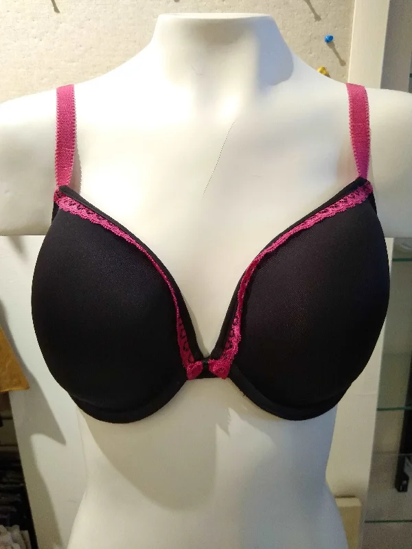 BLACK/MAGENTA
