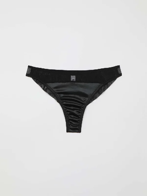 Polyester bras with moisture - wicking properties​ Iris