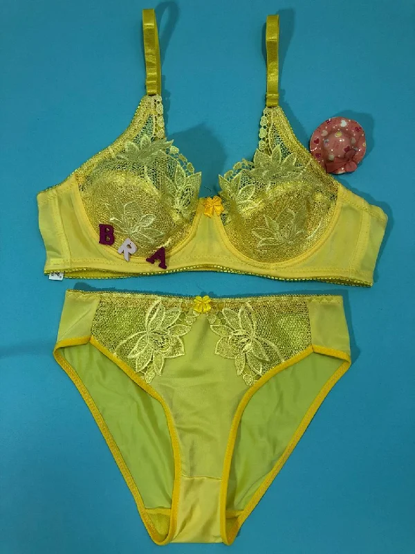 Women's bras with adjustable back closuresCopy of Laleli Net Bra Panty Set 2020 Yellow BRIDAL BRA PANTY SETS - NON PADDED NON WIRED BRA PANTY SET Women's bras with adjustable back closuresCopy of Laleli Net Bra Panty Set 2020 Yellow BRIDAL BRA PANTY SETS - NON PADDED NON WIRED BRA PANTY SET