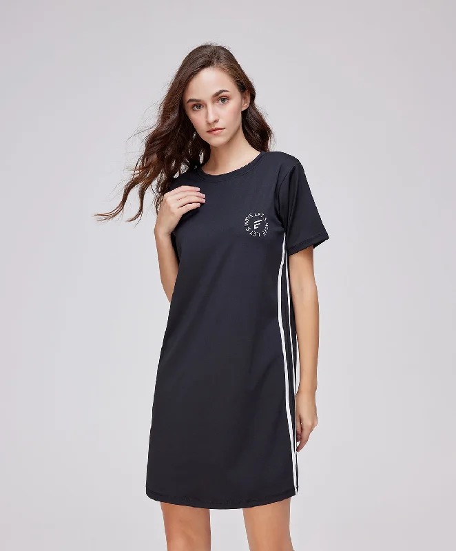 Bra with a shiny finish for a glamorous effect​ Energized Artletes Basic Tee Dress with Stripes