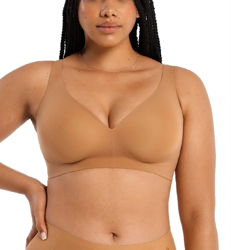 Seamless bras for a smooth and invisible look under clothes Evelyn & Bobbie Starlette Plunge Bralette (1842) - Mica Seamless bras for a smooth and invisible look under clothes Evelyn & Bobbie Starlette Plunge Bralette (1842) - Mica
