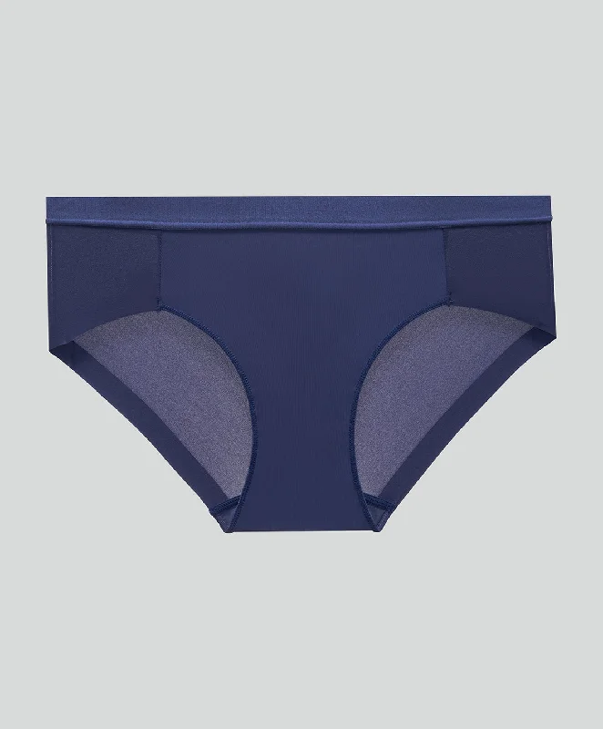 Full - cup bras providing maximum coverage and support​ Invisi-Edge Midi