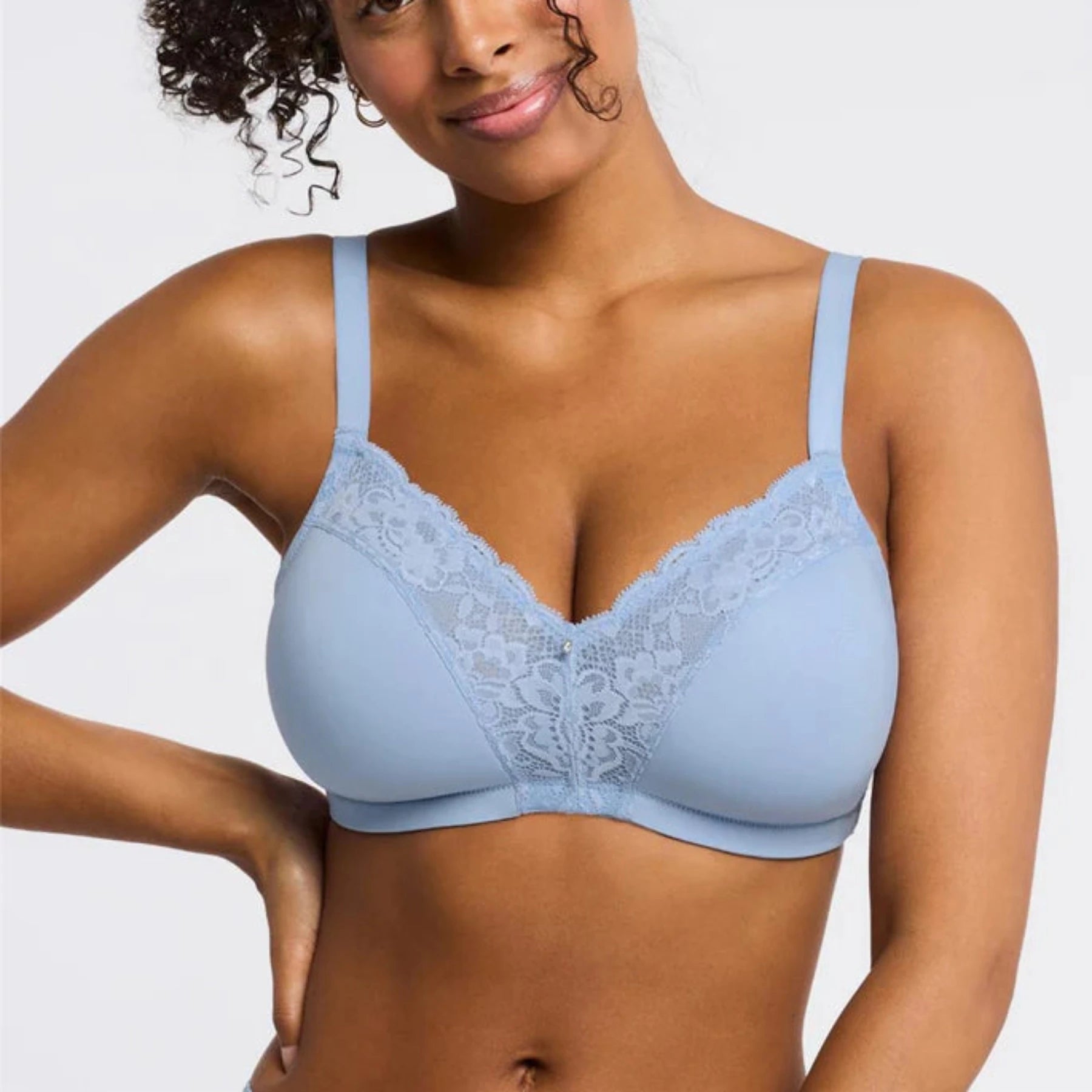 Bra with a seamless back for a smooth look under clothes​ Wire-Free Dream Bra 9326 - Beach House