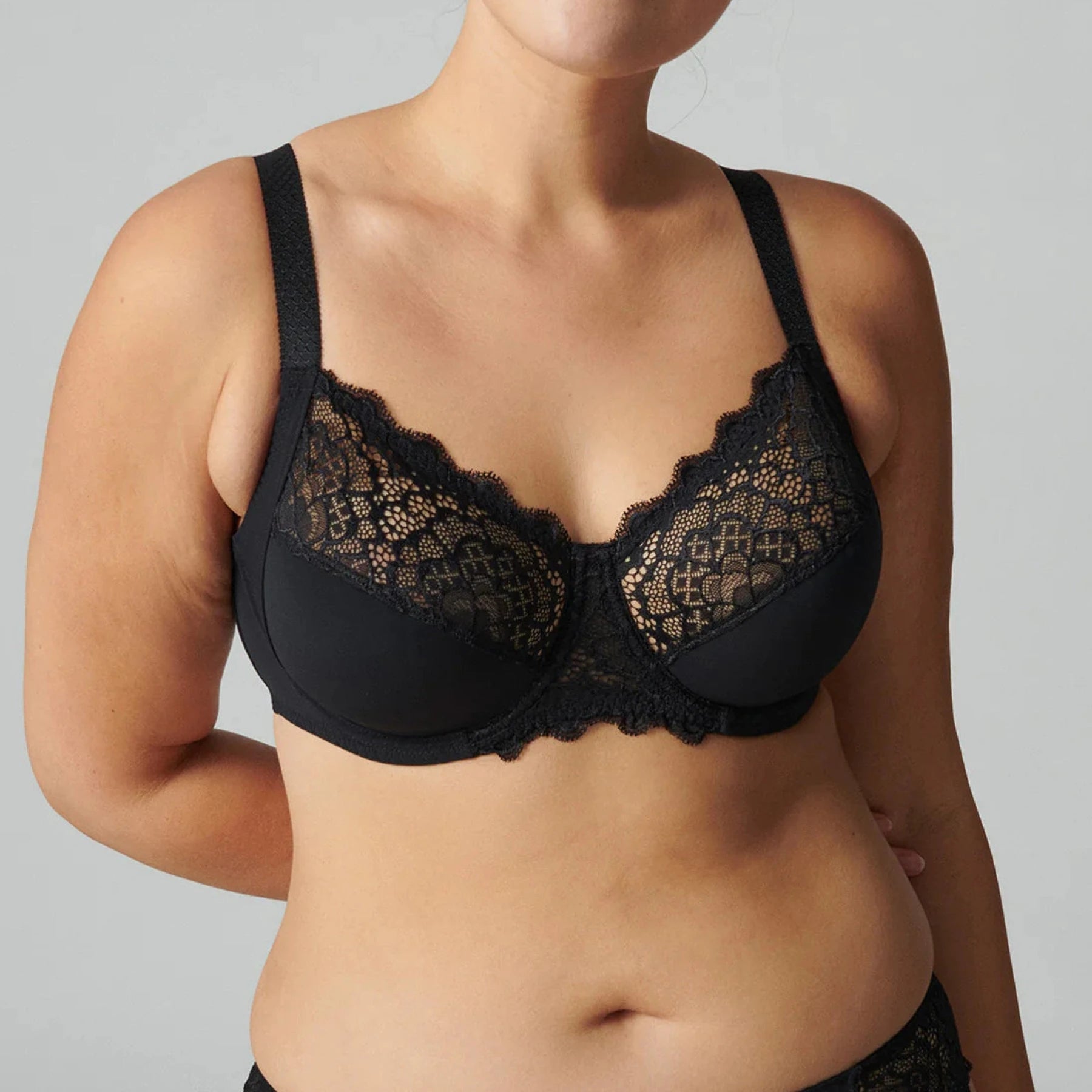 Bra with a foam - lined cup for a more structured shape Caresse Full Cup Bra 12A320 - Black Bra with a foam - lined cup for a more structured shape Caresse Full Cup Bra 12A320 - Black