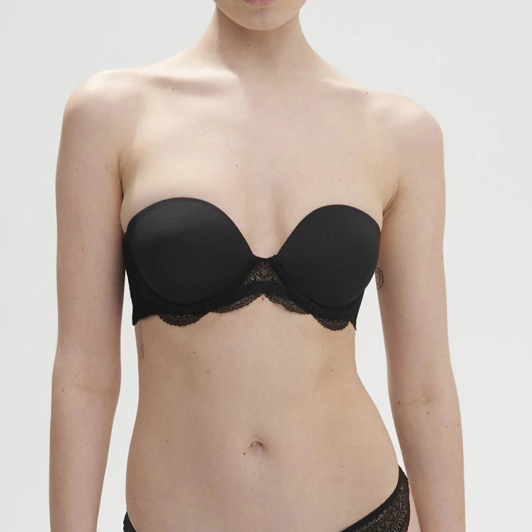 Bra with a plus - size bralette style for a trendy look Karma Strapless Plunge Bra 12V302 - Black Bra with a plus - size bralette style for a trendy look Karma Strapless Plunge Bra 12V302 - Black