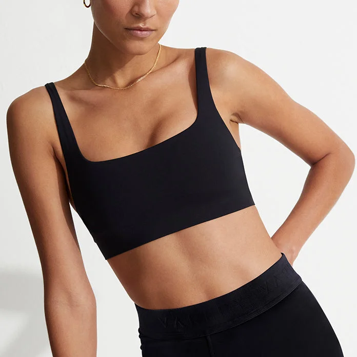 Bra with a mesh - lined cup for better breathability​ Everyday Bra - Black