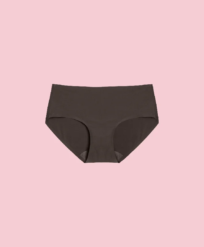 Bra with a plus - size adjustable strap for added comfort​ Velvety Skin Boxshorts